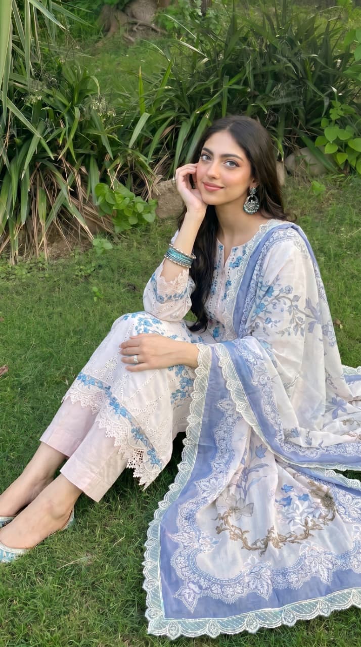 Pakistani suit